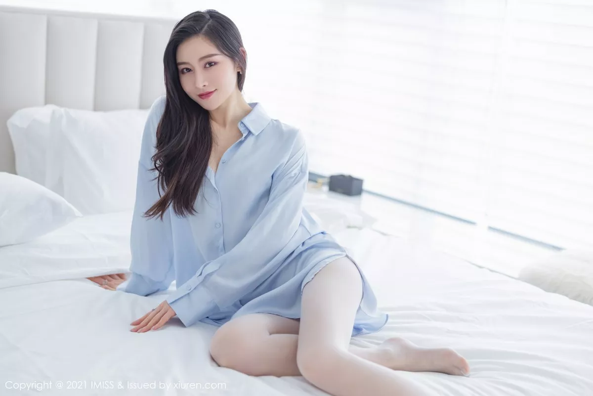 秀人集.com_[IMISS爱蜜社]Vol.614_气质美女Vanessa女友视角主题大号衬衫配性感内衣诱惑写真52P