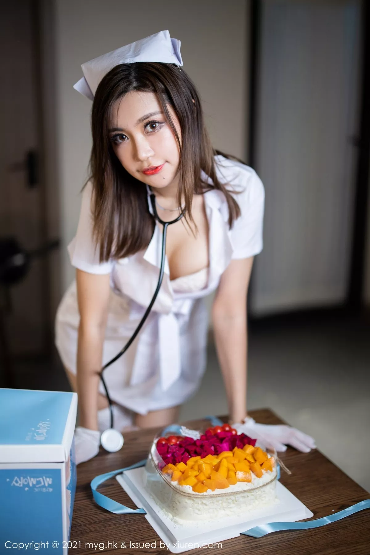 秀人集.com_[MyGirl美媛馆]Vol.578_女神绮里嘉Carina杭州旅拍护士制服主题缕空蕾丝内衣诱惑写真90P