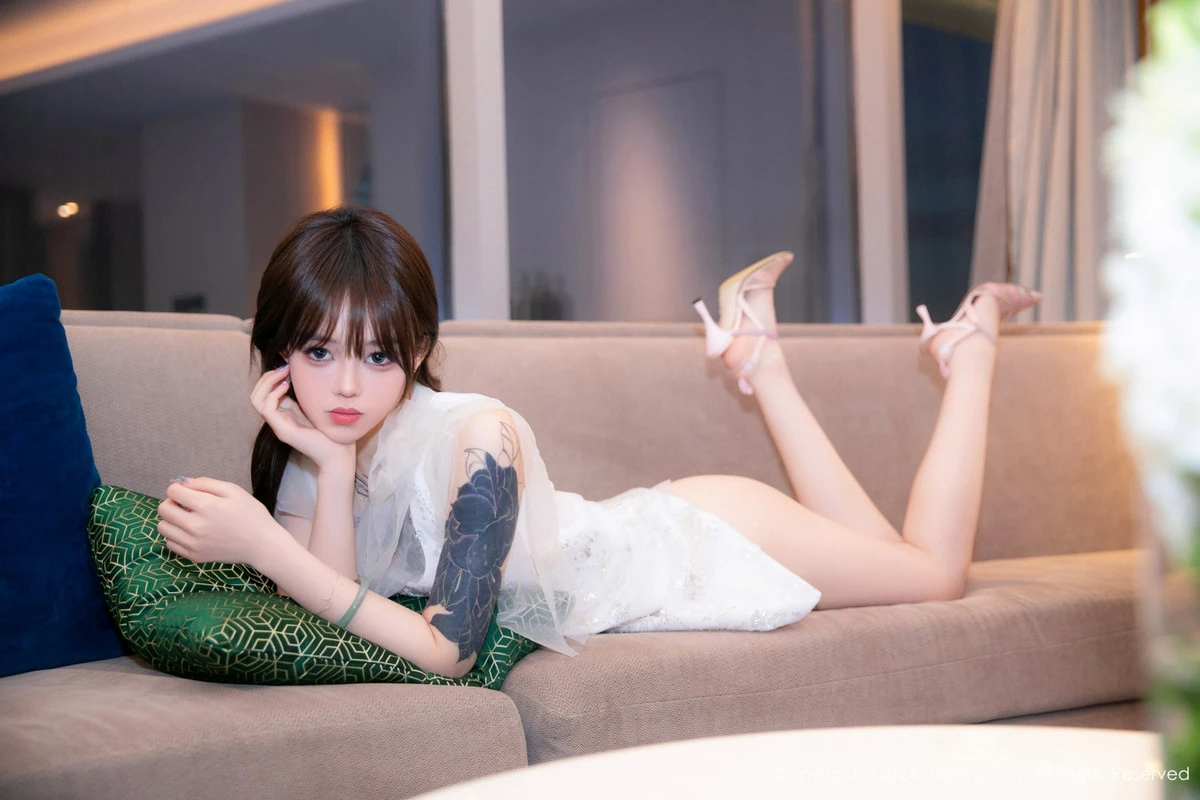 Xrmnw.Vip_奶瓶_写真